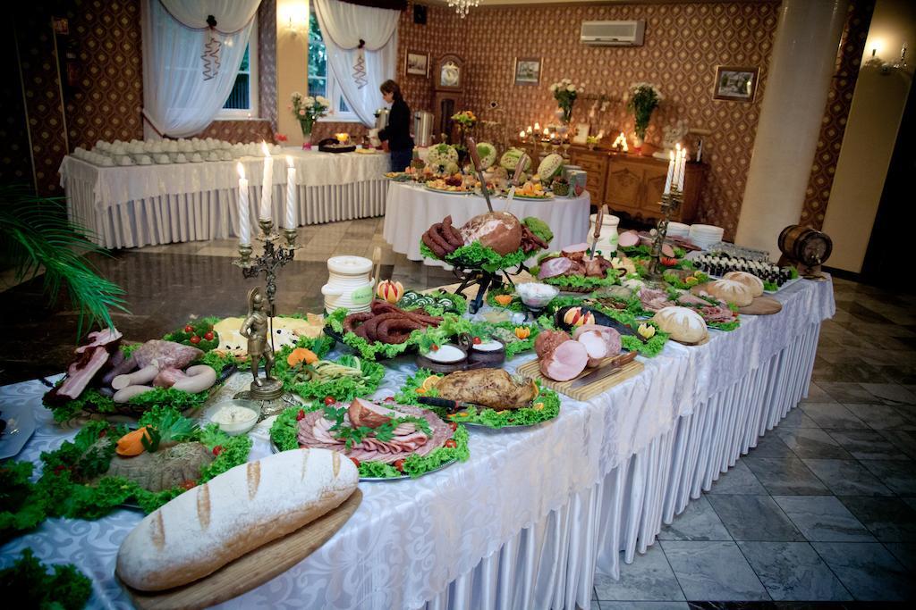 Willa Park Ostrowiec Swietokrzyski Luaran gambar