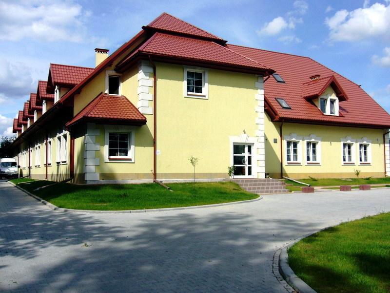 Willa Park Ostrowiec Swietokrzyski Luaran gambar